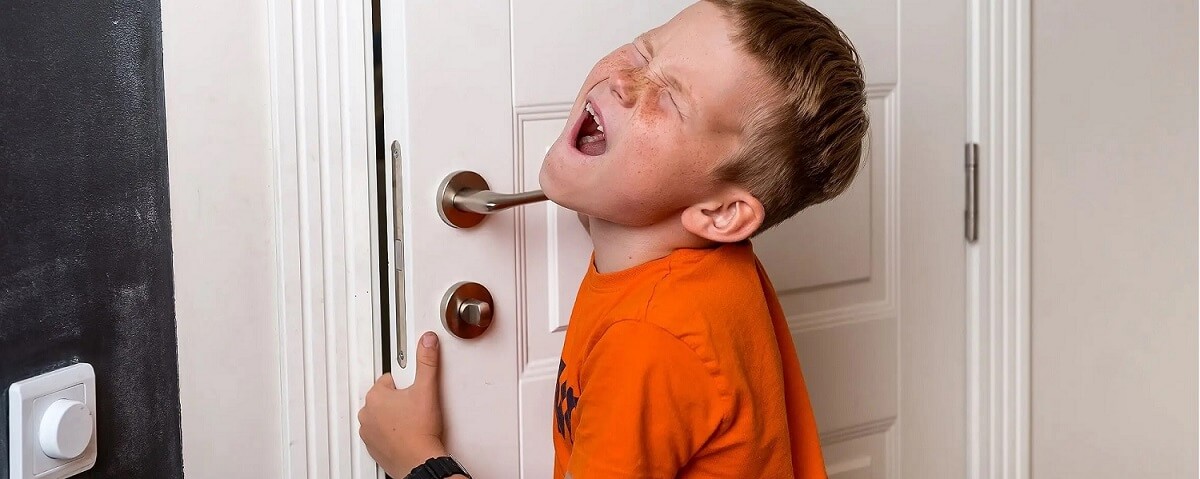 How to stop slamming doors