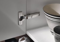 Salice Concealed Hinge,100 Series, 105° Opening Angle, 1/2" Overlay, Silentia+